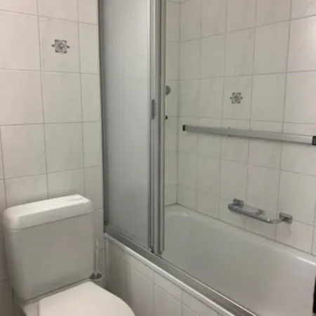 Apartament Paradies 04 *